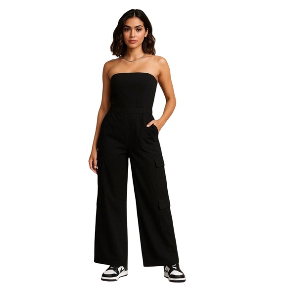 J for Justify Pants - J for Justify Cargo Black Strapless Jumpsuit Women’s Size Large NWT Boho pockets